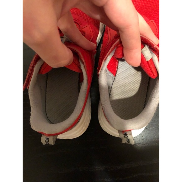 Boys Nike Revolution 5 Sneakers- SOLD OUT - Picture 5 of 6
